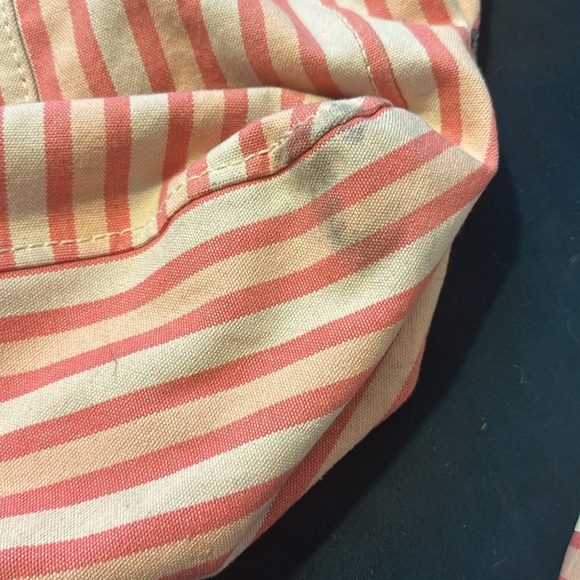 Juicy Couture Canvas Tote with makeup bag - Picture 11 of 17